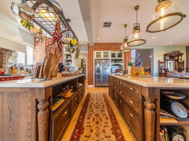 5 Bedroom House in Val de Vie Estate