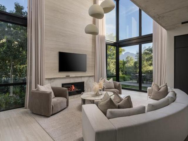 5 Bedroom House in Val de Vie Estate
