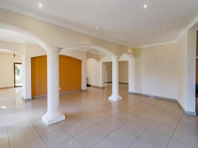 5 Bedroom House in Valley View