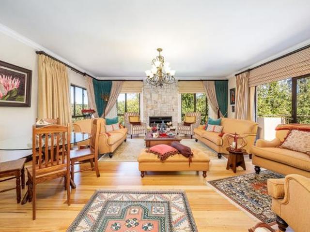 5 Bedroom House in Van Riebeeckshof