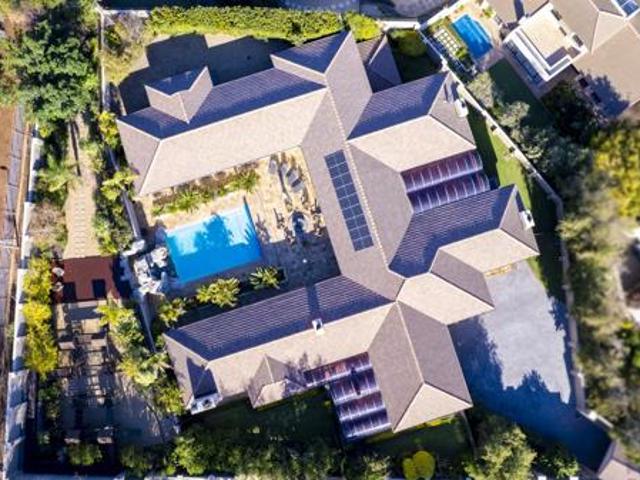 5 Bedroom House in Van Riebeeckshof