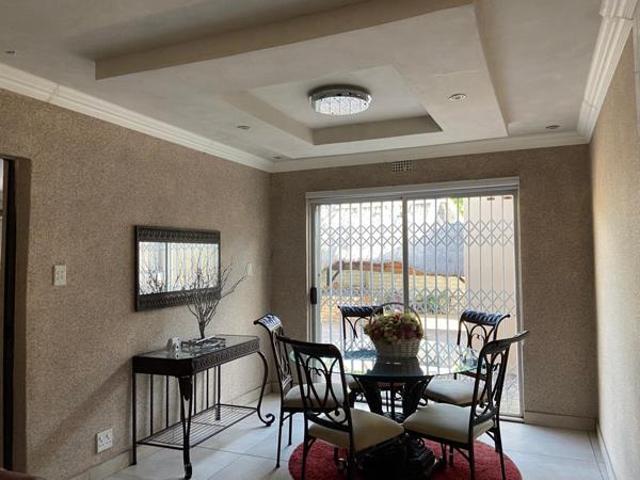 5 Bedroom House in Vanderbijlpark SE6