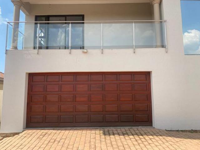 5 Bedroom House in Vanderbijlpark SE8
