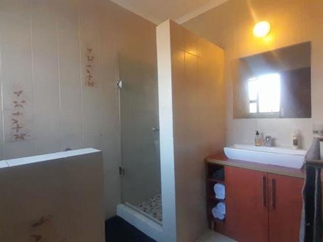 5 Bedroom House in Vanderbijlpark SE3