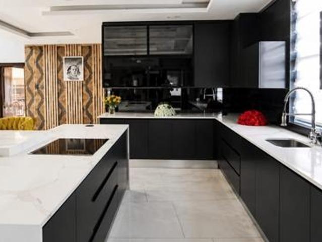 5 Bedroom House in Vanderbijlpark SW5