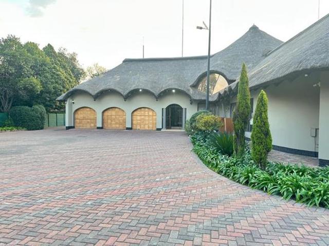 5 Bedroom House in Vanderbijlpark SW5