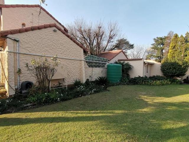 5 Bedroom House in Vanderbijlpark SW5