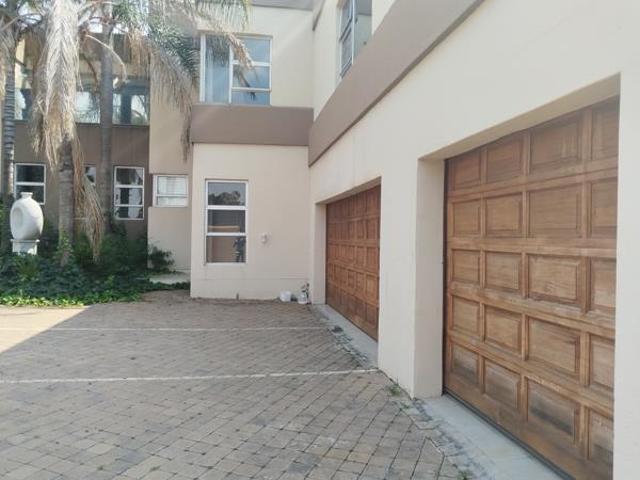 5 Bedroom House in Vanderbijlpark SW5