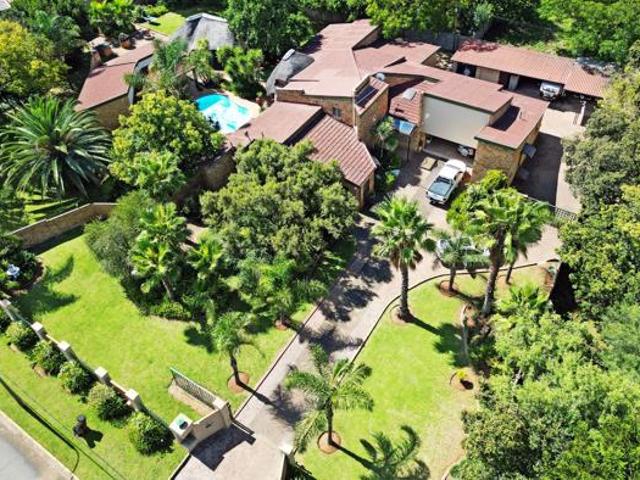 5 Bedroom House in Vanderbijlpark SW