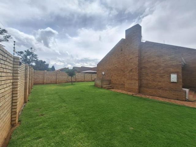 5 Bedroom House in Vryburg