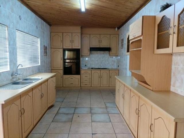 5 Bedroom House in Vryburg