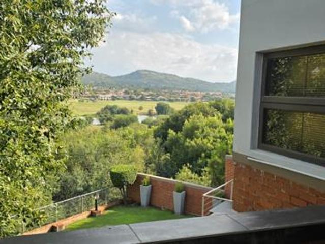 5 Bedroom House in Xanadu Eco Park