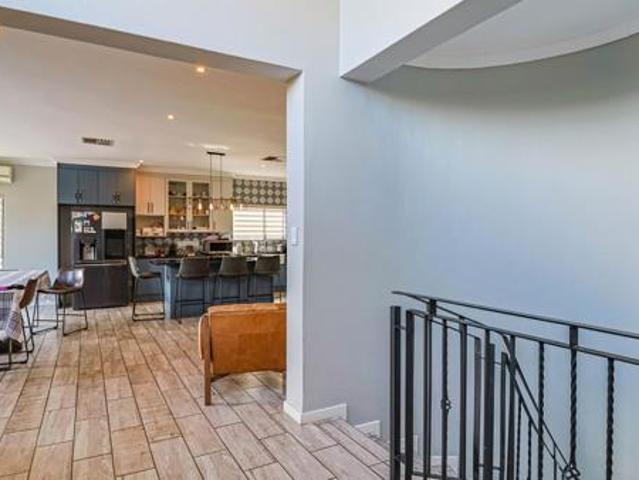 5 Bedroom House in Xanadu Eco Park