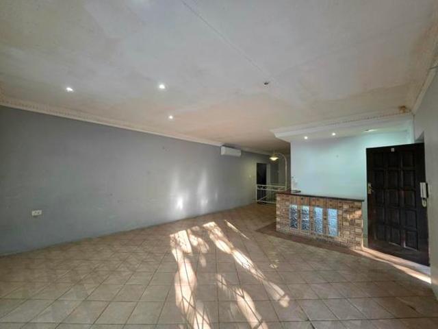 5 Bedroom House in Yellowwood Park