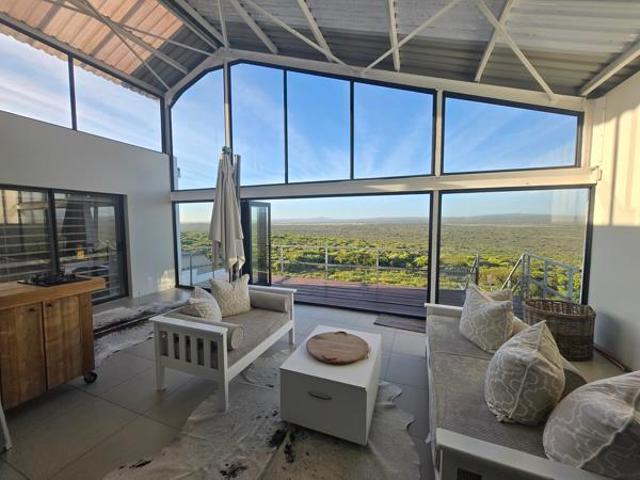 5 Bedroom House in Yzerfontein