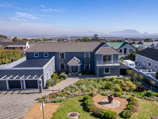 5 Bedroom House in Zevenwacht Country Estate