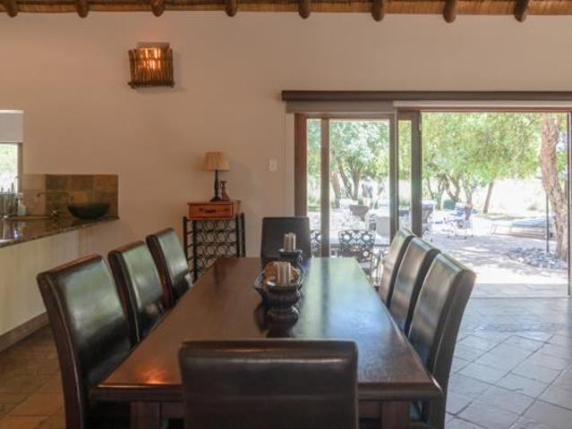 5 Bedroom House in Zebula Golf Estate