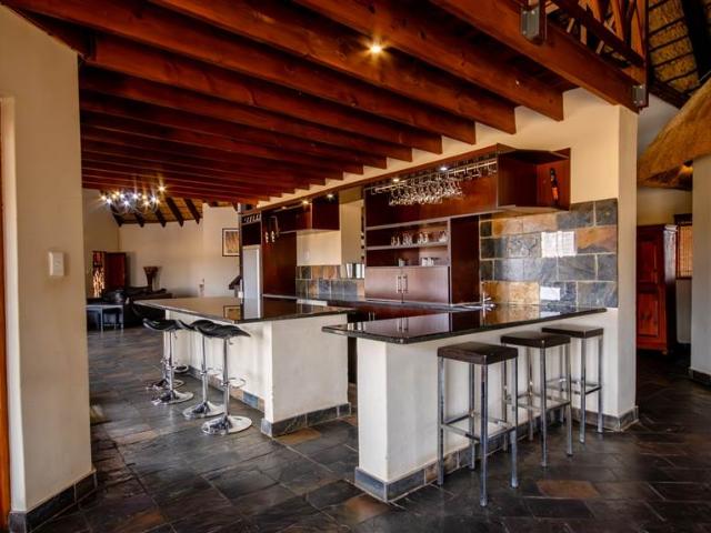 5 Bedroom House in Zebula Golf Estate
