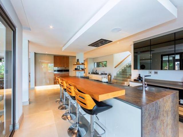 5 Bedroom House in Zimbali Estate