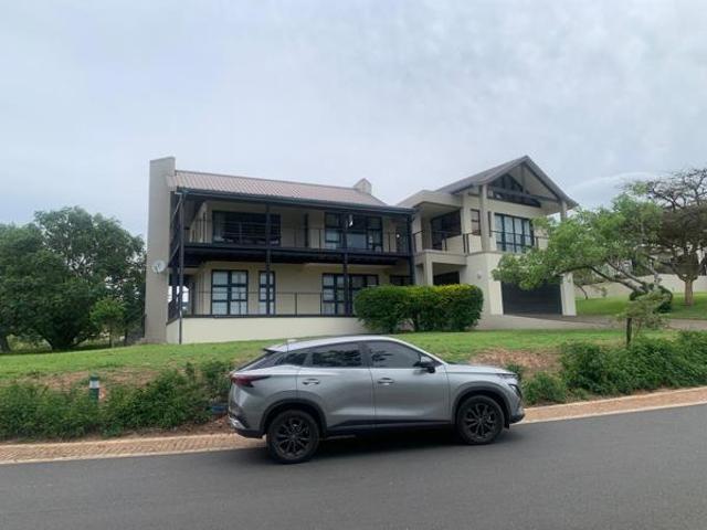 5 Bedroom House in Zinkwazi Beach