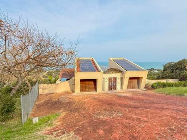 5 Bedroom House in Zinkwazi Beach