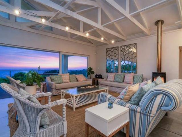 5 Bedroom House in Zinkwazi Beach