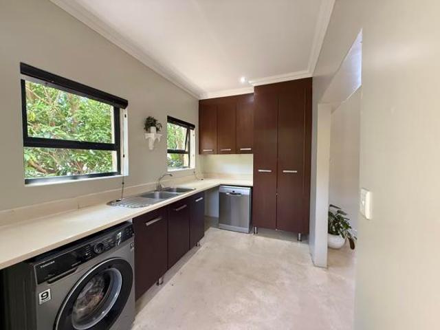 5 Bedroom House in Zinkwazi Beach