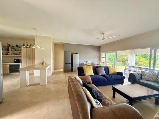 5 Bedroom House in Zini River Estate
