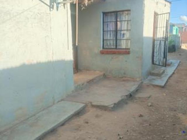 5 Bedroom House in Zwide