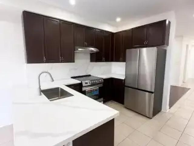 5 Bedroom House Innisfil ON LS101476070