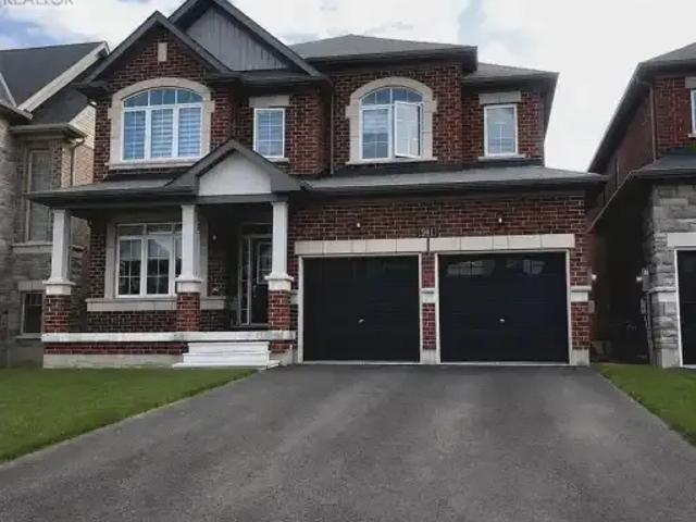 5 Bedroom House Innisfil ON LS104471170