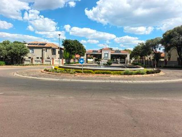 5 bedroom house on the market in tho.