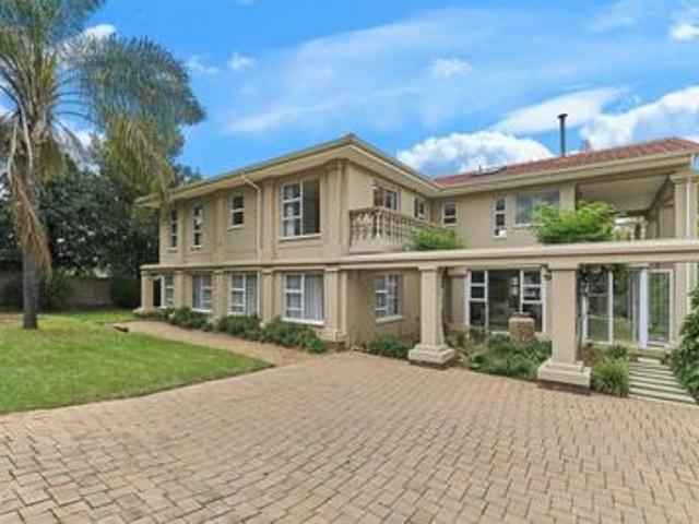 5 bedroom house on the market in sun.