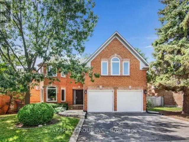 5 Bedroom House Oakville ON LS105004916