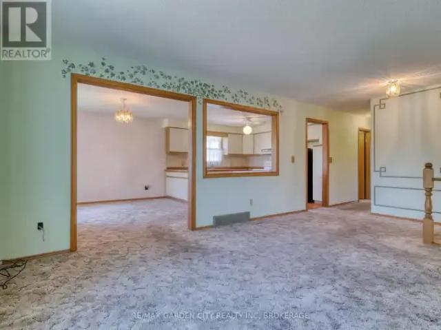5 Bedroom House Niagara Falls ON 102468444