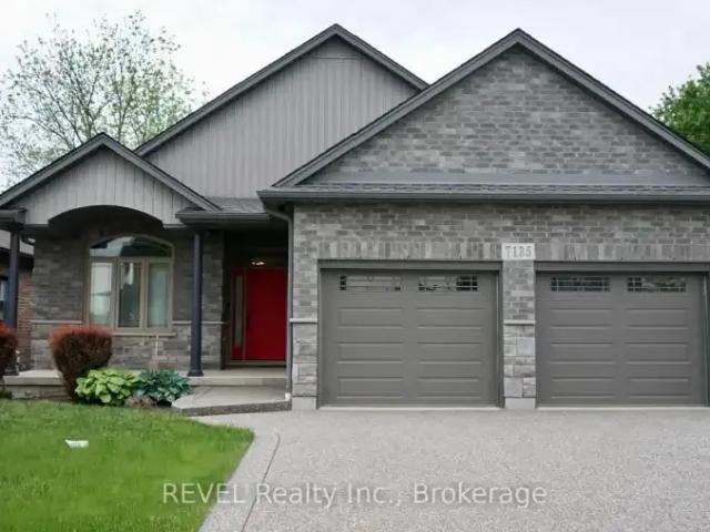 5 Bedroom House Niagara Falls ON 102883631