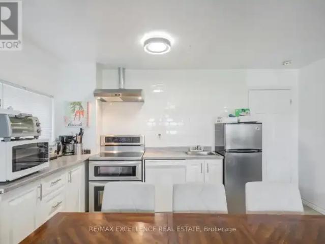 5 Bedroom House Niagara Falls ON 102883634