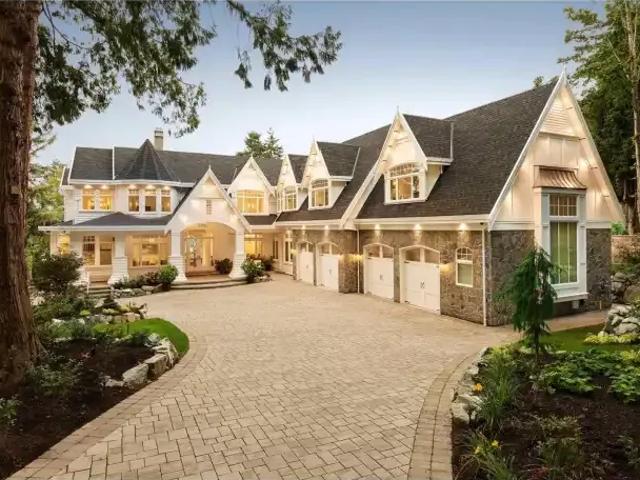 5 Bedroom House Surrey BC LS102578899
