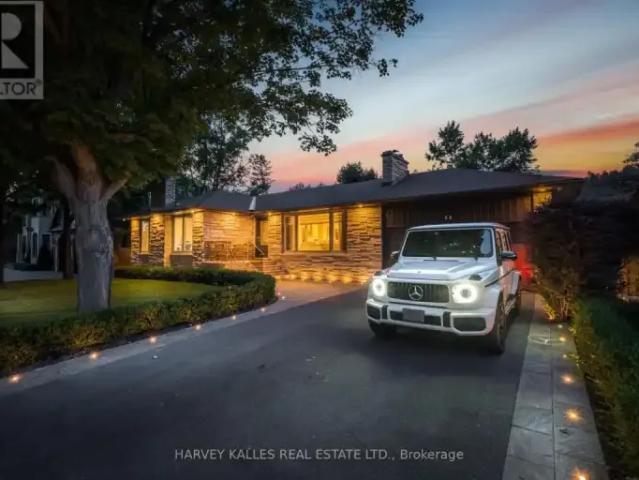 5 Bedroom House Richmond Hill ON 98260034