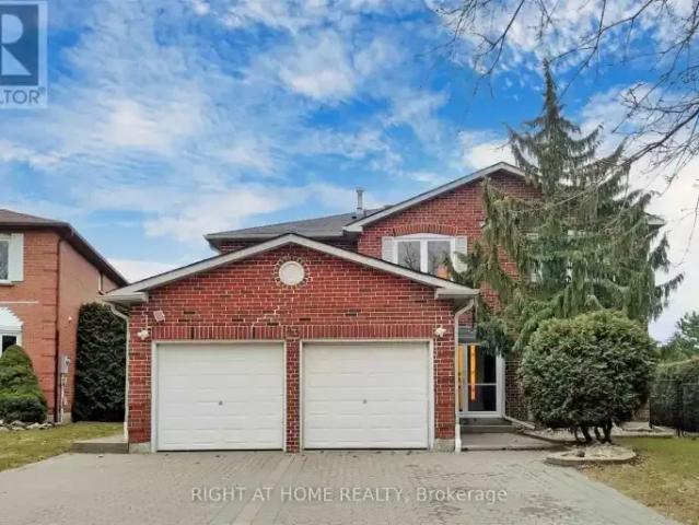 5 Bedroom House Richmond Hill ON 104638497
