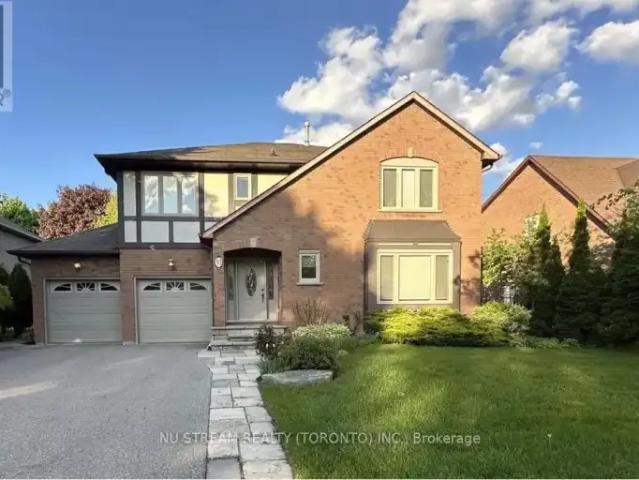 5 Bedroom House Richmond Hill ON 104322337