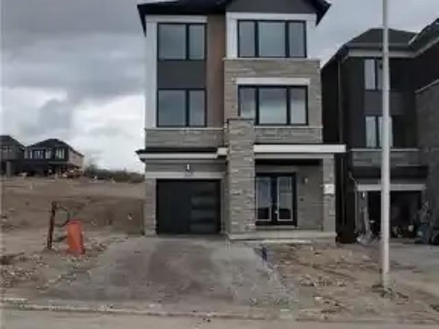 5 Bedroom House Woodstock ON 101986846