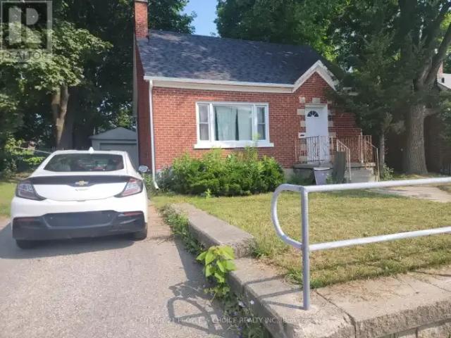 5 Bedroom House Waterloo ON 105118882