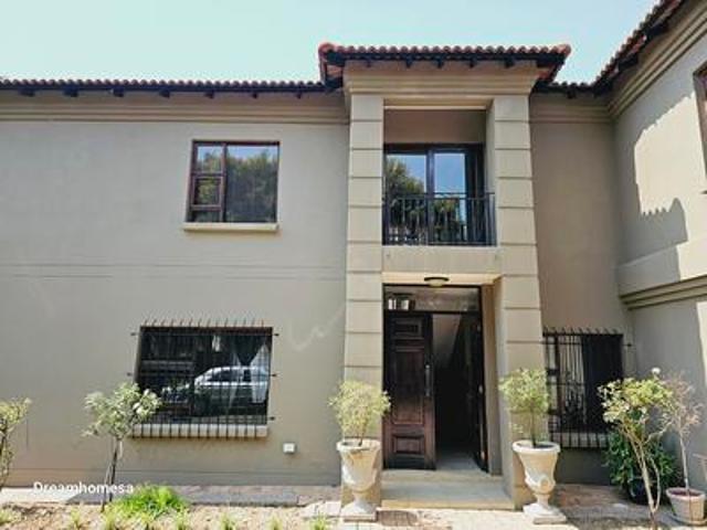 5 bedroom house with 4.5 bathroom +.