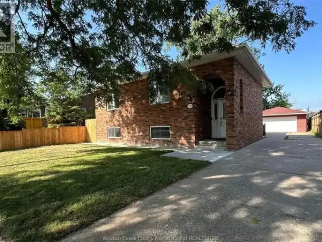 5 Bedroom House Windsor ON 103740123