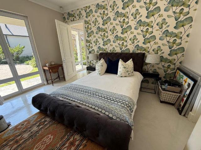 5 Bedroom House To Let in Melrose