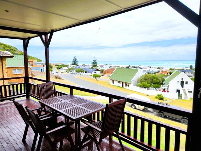 5 Bedroom House To Let in Agulhas