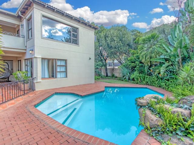 5 Bedroom House To Let in Dainfern Golf Estate