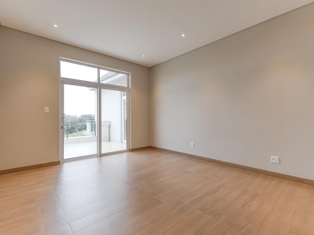 5 Bedroom House To Rent in Waterkloof Heights