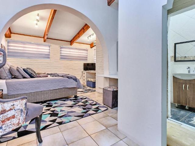 5 Bedroom House To Rent in Woodmead